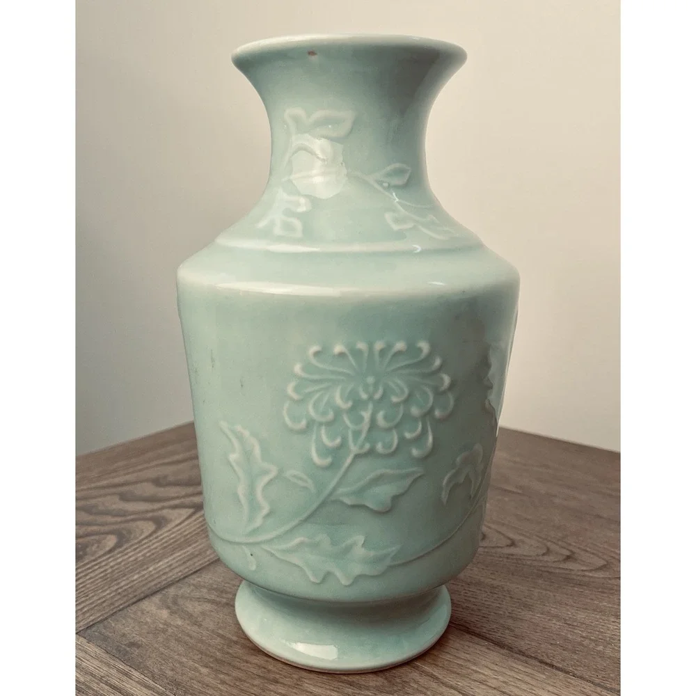 Antique/Vintage Korean Celadon Vase Willow Green With Floral Motif 9.5
